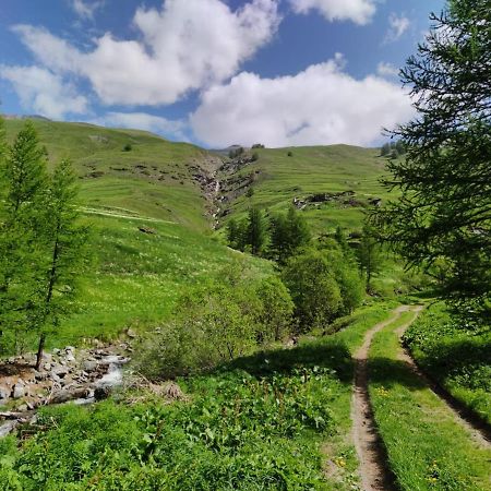 Les Hauts Du Roux Abries Luaran gambar